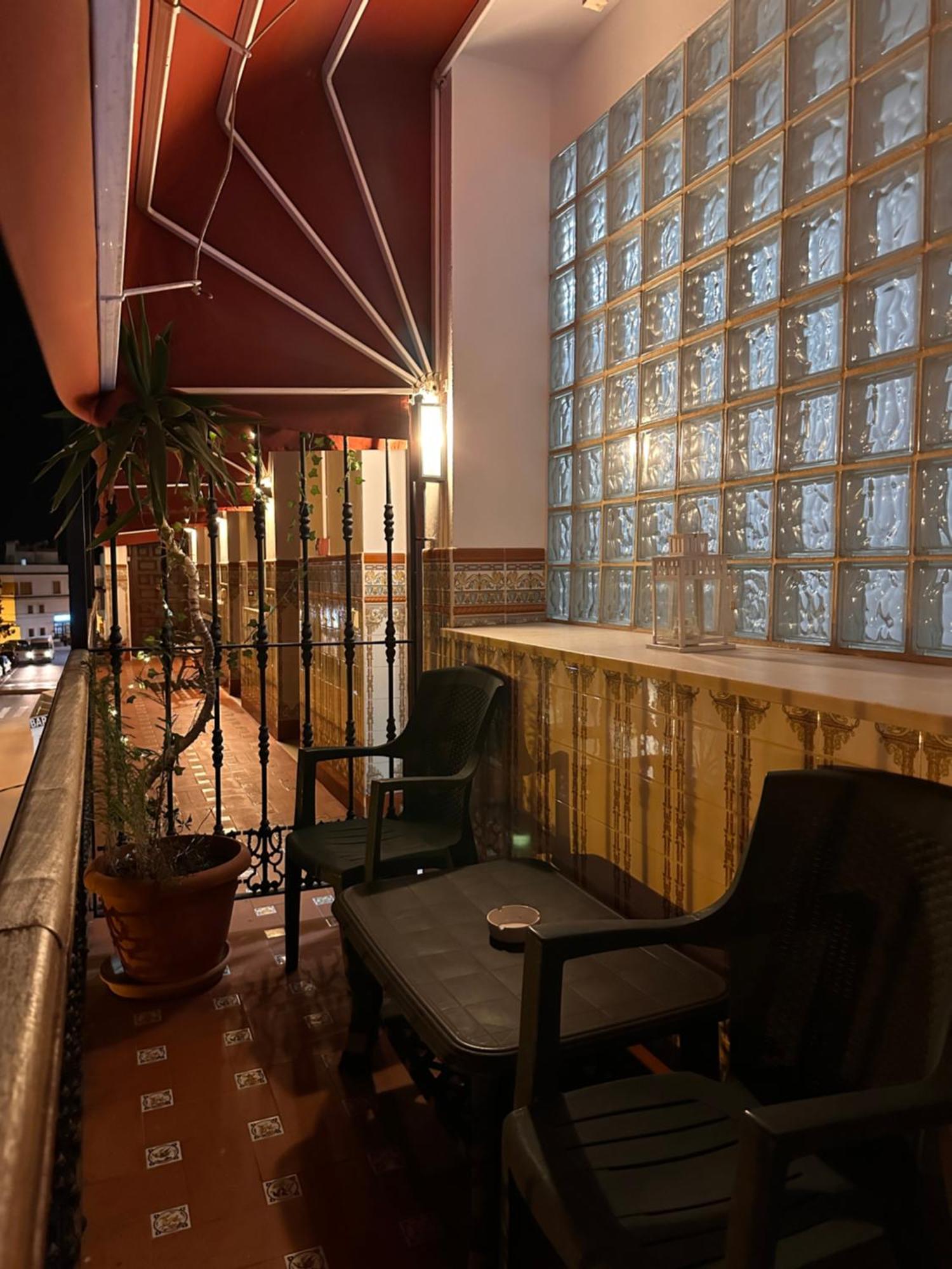 Hostal Tarik Hotel Tarifa Exterior photo