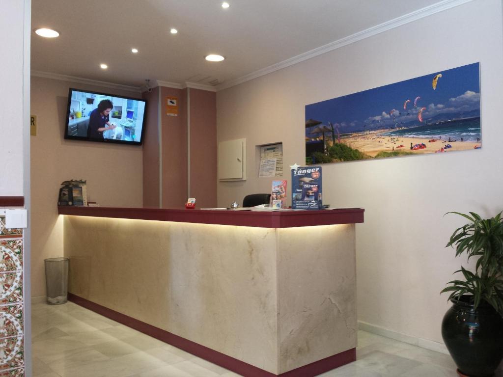 Hostal Tarik Hotel Tarifa Exterior photo